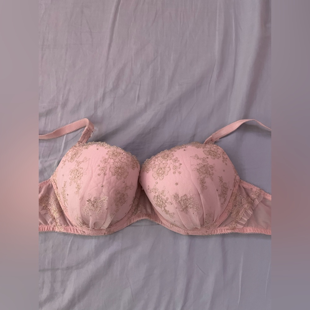 Victoria’s Secret | Dream Angels | Gently Worn Pink Gold 32DD Lined Demi Bra